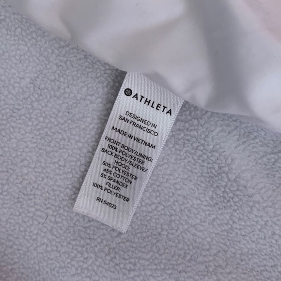 Athleta Cozier Insulated Hoodie Jacket - Picture 12 of 12